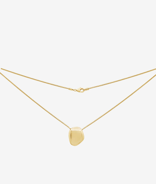 Fin guldhalskæde med vedhæng