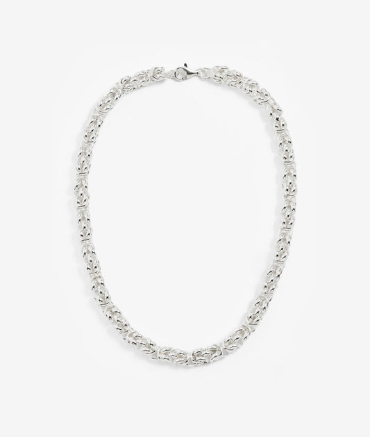 Fed og elegant halskæde med tykke kæder