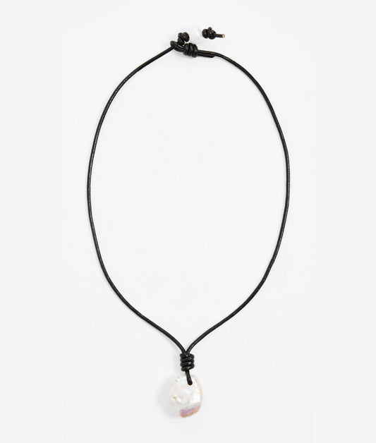 Justerbar halskæde med elegant vedhæng